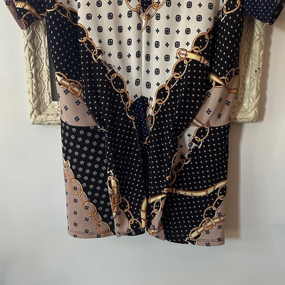 FAITH AND JOY | by Monteau Navy and Gold Patterned Top - Picture 6 of 14